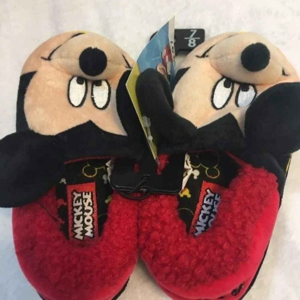 NWT Mickey‎ Mouse slippers non slip disney 11/12